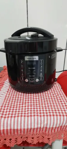 Panela de Pressão Elétrica Digital Elgin 5L 900W - NOVA (Com Defeito / Não Esquenta)