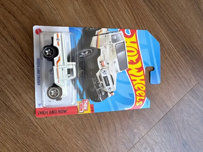 Hotwheels Toyota Land Cruiser Thunt