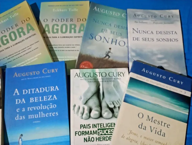 Livros de auto ajuda E esoterismo 15 e 20.