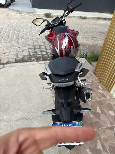 Vendo Twister 300F novíssima 