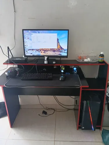 Pc gamer, mesa gamer, cadeira gamer