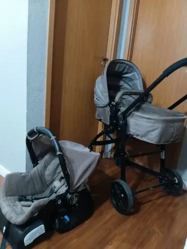 Carrinho de Bebê com Moisés + cesta encaixavel
