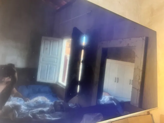 Vendo tv com defeito 
