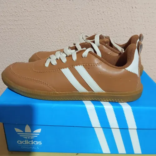 Tênis Adidas Novo número 38