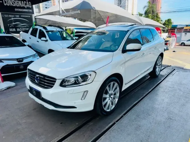 Volvo XC 60 T-5 Inscription 2.0 245 CV FWD 5P 2017
