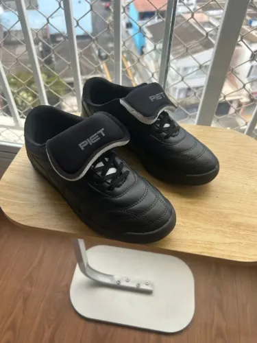 chuteira piet x pool preta 38