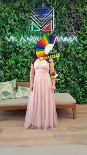 Vestido De festa tamanho M veste até 42. <br>Cor: Rosa claro. R$130 Reais. Entrego grátis!