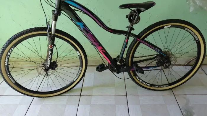 Vendo bicicleta seminova