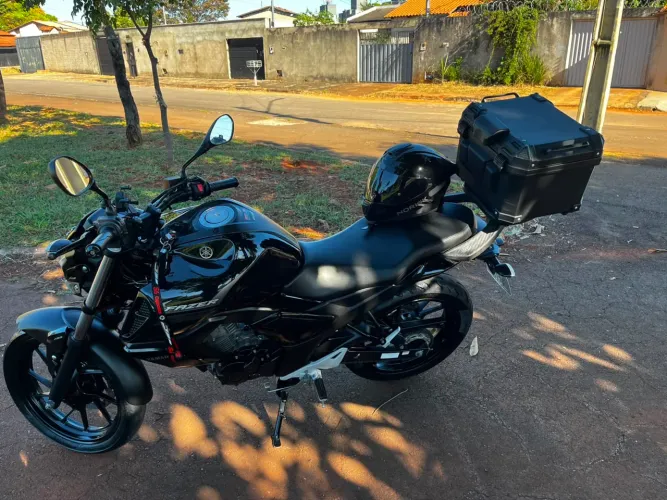 * VENDO MOTO FZ15 150 SPORT COMPLETA *