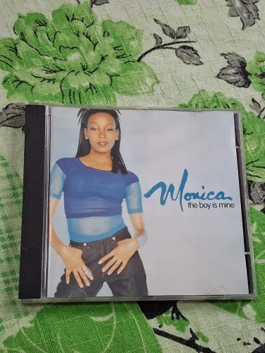 CD MÔNICA-THE BOY IS MINE (RARIDADE PARA COLECIONADORES)