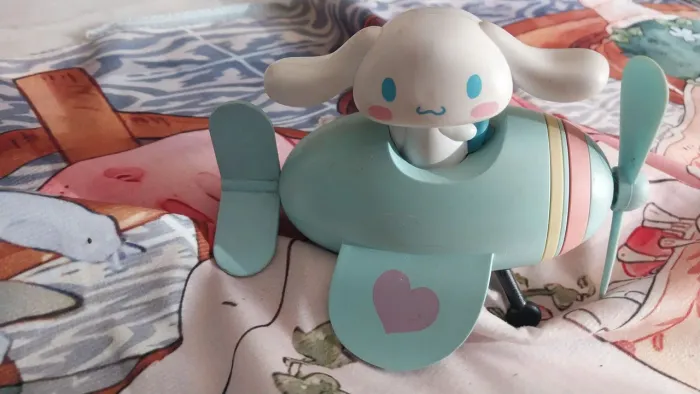 Cinnamoroll figure