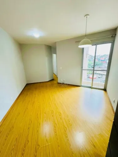 APARTAMENTO REFORMADO HÁ 800 METROS DO SHOPPING INTERLAGOS!