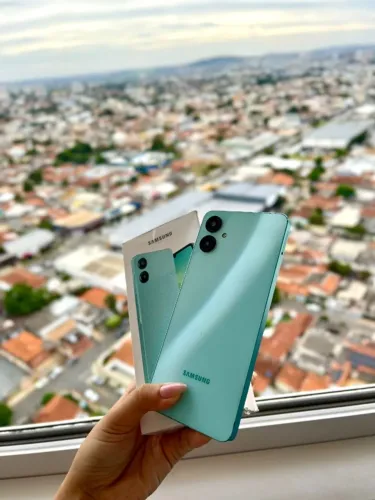 Samsung Galaxy A06 4G 128GB/4GB RAM TODO ORIGINAL ? completo e com garantia Félix Store!