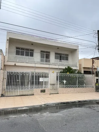 Casa Duplex a venda no Bairro Salgado Filho