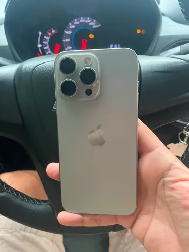iPhone 15 pro Max 256g