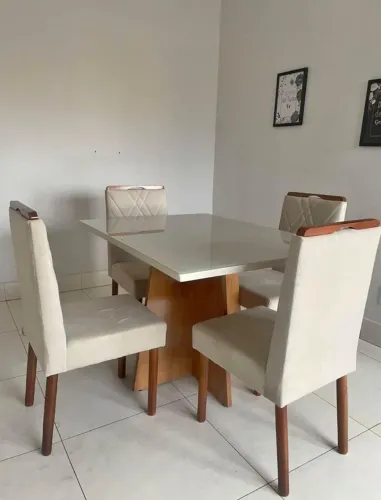 Mesa de Jantar Alice com 4 cadeiras 1.20m