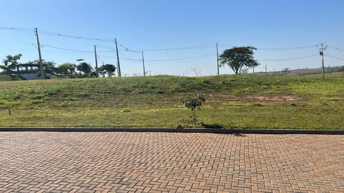 OPORTUNIDADE DE TERRENO PROXIMO A CONDOMINIO ILHA BELLA /PORTO SAO JOSÉ