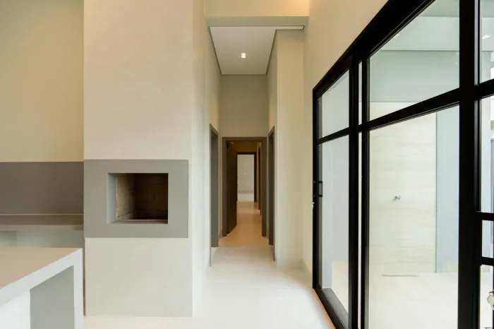 Casa neoclássica térrea no Belvedere II  automação e luxo