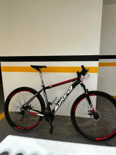 Bicicleta - aro 29 - quadro 19 - 21 velocidades