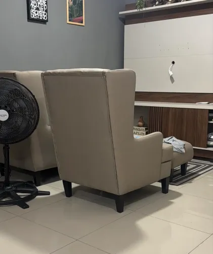 Kit de 2 Poltronas com puff e forro anti gato