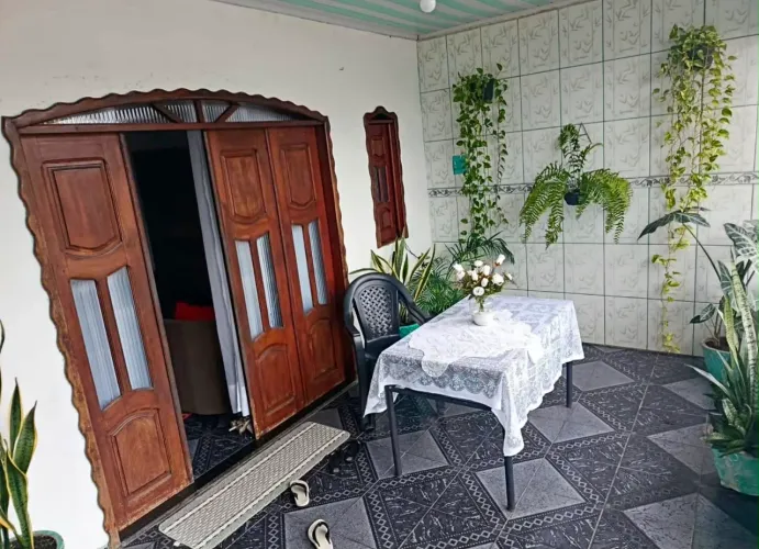 Casa bem localizada no 40 horas