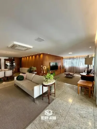 Apartamento 4 suítes em Ponta Verde Primeira quadra da Praia, 237m², 4 vagas