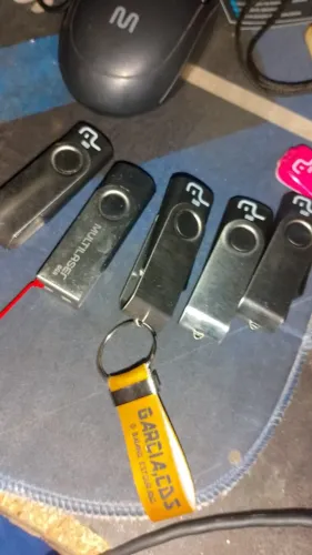 Pen Drive Multilaser  8Gb 