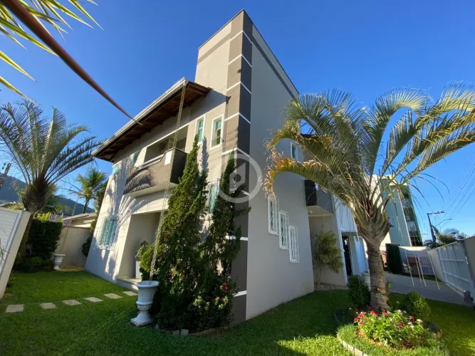 Casa à venda no bairro Avaí - Guaramirim/SC