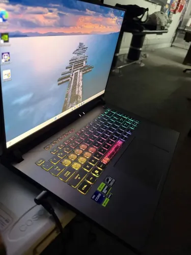 ASUS ROG Strix G16 DDR5 32GB notebook