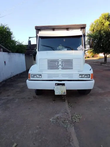 Caminhão 1418