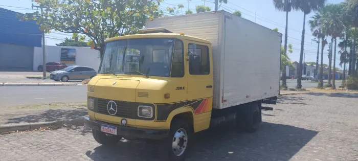 CAMINHÃO MB. 708 E. ANO. 1987