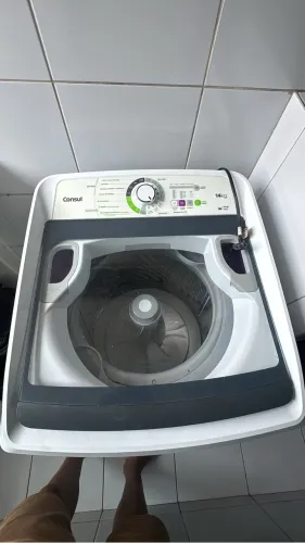 Máquina para retirada de peça