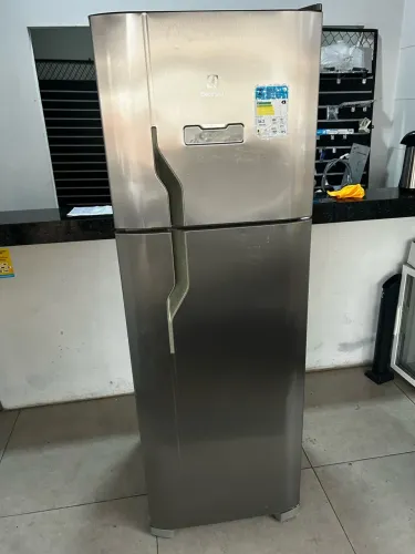 Geladeira Electrolux frost free inox 110v