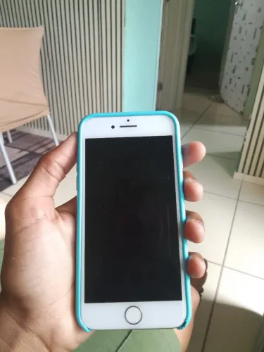 iPhone 8