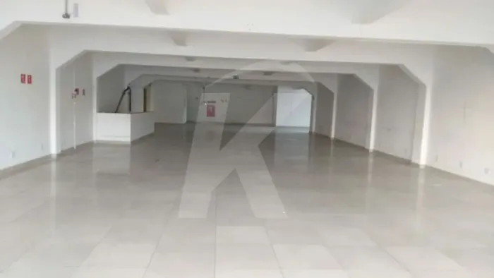 GUARULHOS: Sobreloja Triplex de 1.19m² no Jardim Vila Galvão - Ideal para Grandes Empreend
