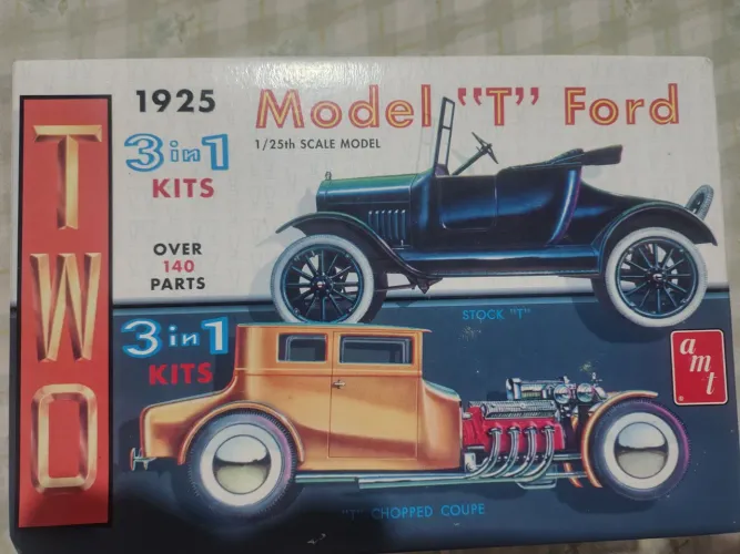 kit amt Ford T 1925 - 1/25 monta 2 carros