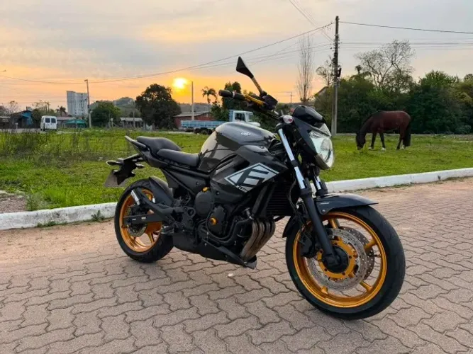 XJ6 IMPECÁVEL NOVINHA