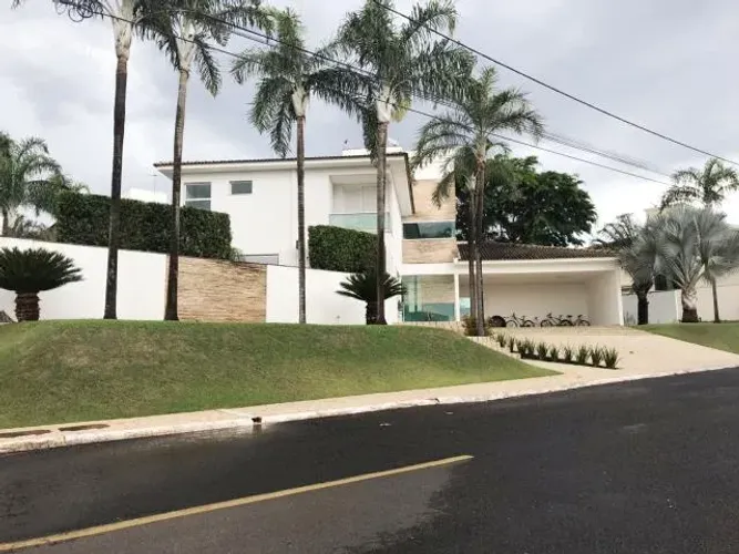Casa em condomínio fechado para locação bairro Nova Uberlândia