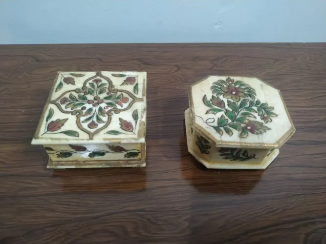 Par de Caixas Decorativas / Porta-Joias Artesanais Estilo Indiano 