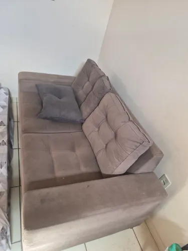 Sofá de 2 lugares não e retrátil