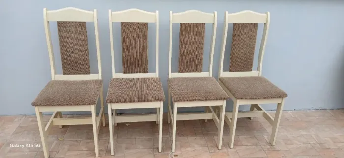 Conjunto de Mesa e 4 Cadeiras/ Sala de Jantar/Cozinha