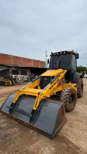 Retroescavadeira New Holland B110B