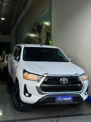 Toyota Hilux CD SRV 4X4 2.8 TDI Diesel Aut. 2022