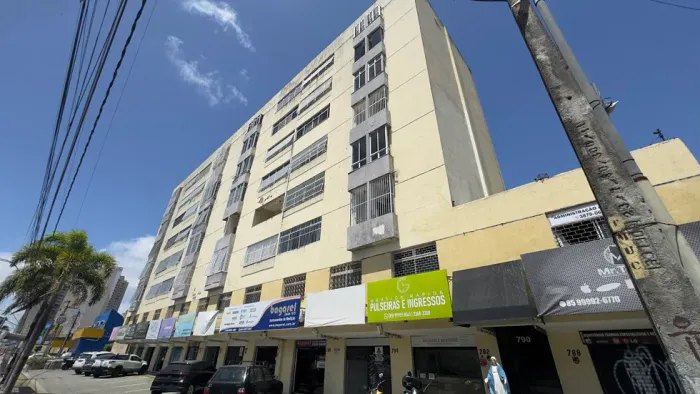 Sala comercial na Av. Aguanambi com 22,50 m² e lavabo