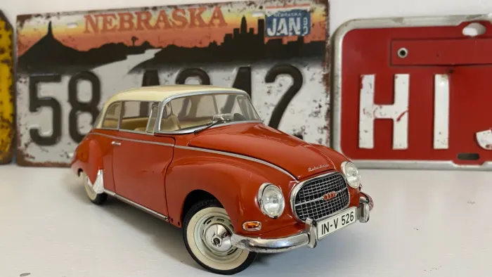 Miniatura DKV Auto Union 1/18