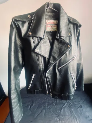 Jaqueta Biker de couro legítimo (Nova)