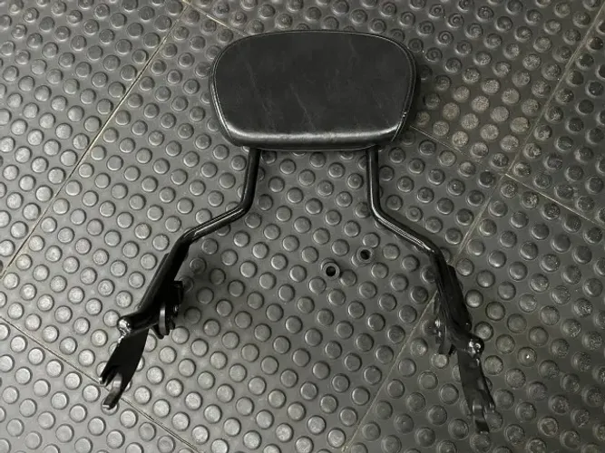 Sissy bar original engate rápido Harley Davidson Touring