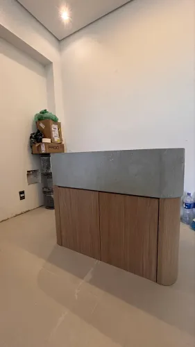 Bancada com cuba esculpida
