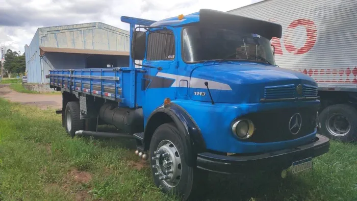 Caminhão 1113