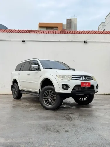 Mitsubishi Pajero HPE 3.2 4X4 T.i. Dies. 5P Aut. 2016